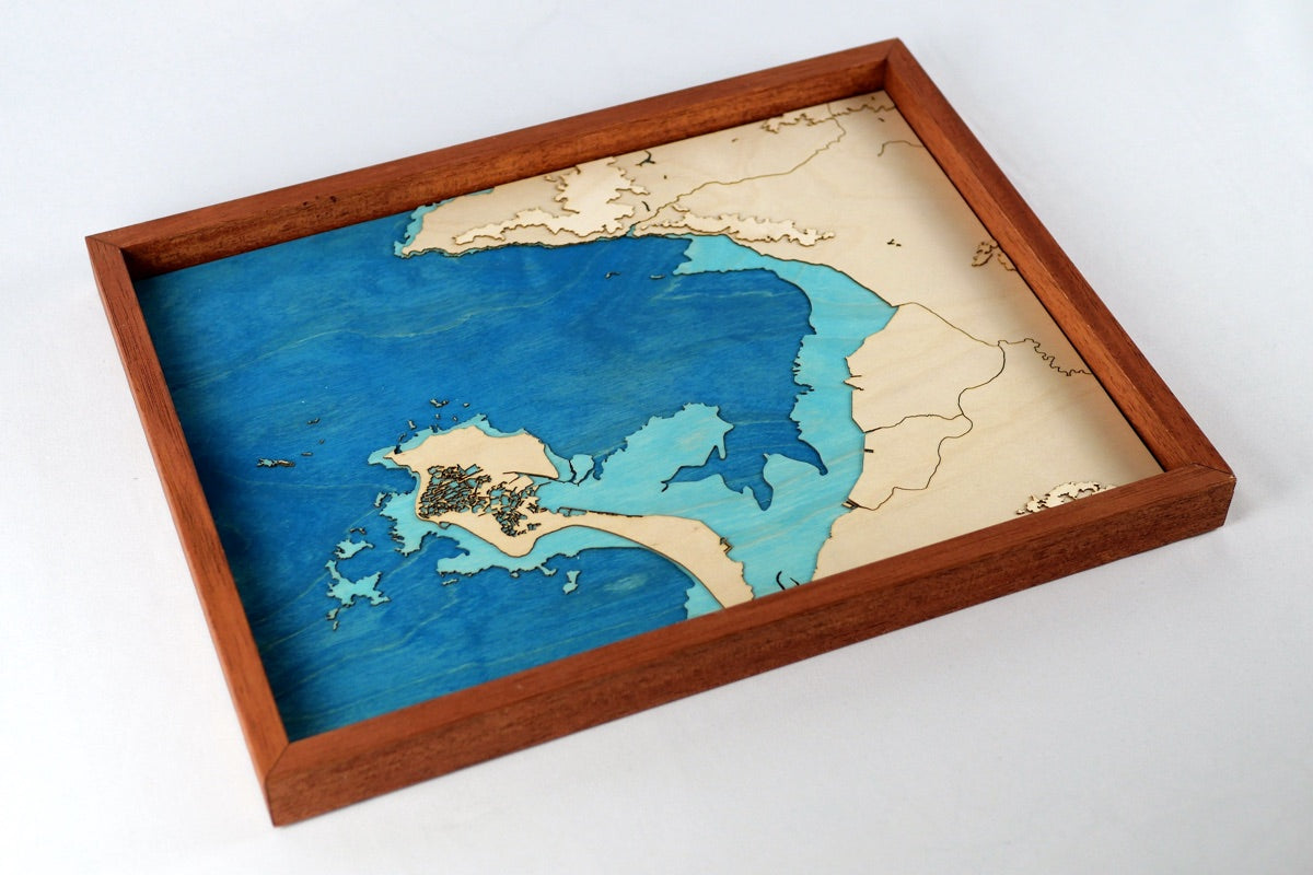 Tableau de la baie de Bourgneuf en bois vue de trois-quart