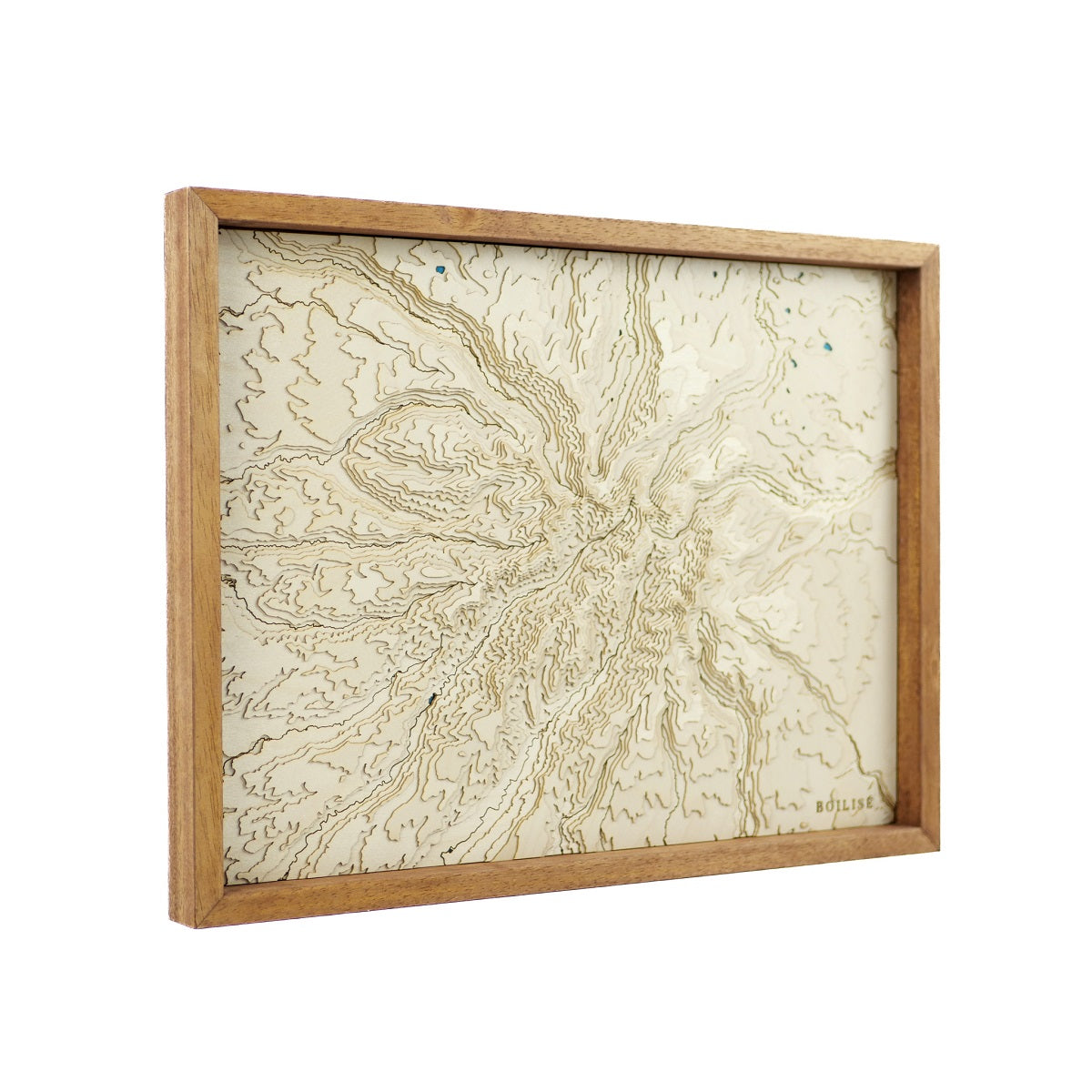 Le relief des Monts du Cantal représenté en bois pour une décoration murale unique