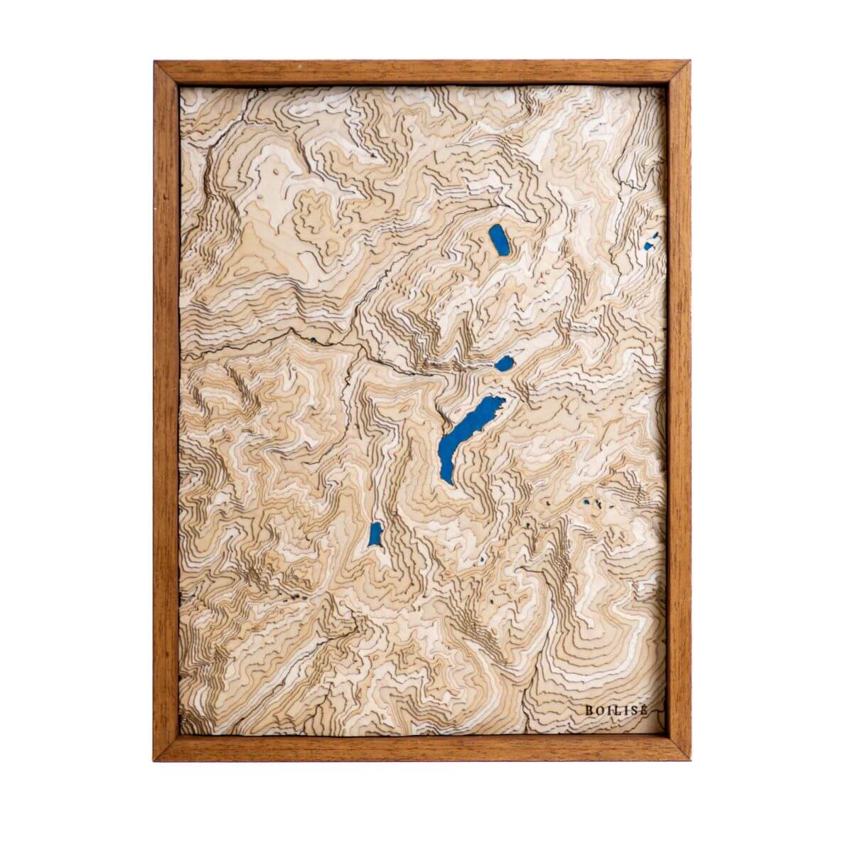 Tableau de la vallée du Beaufortain en relief avec une eau bleue marine